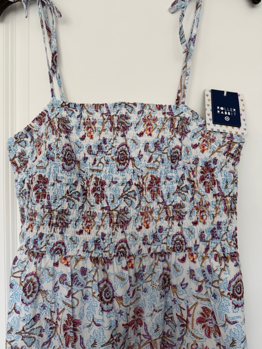 Roller Rabbit medium dress in a beautiful print with pockets